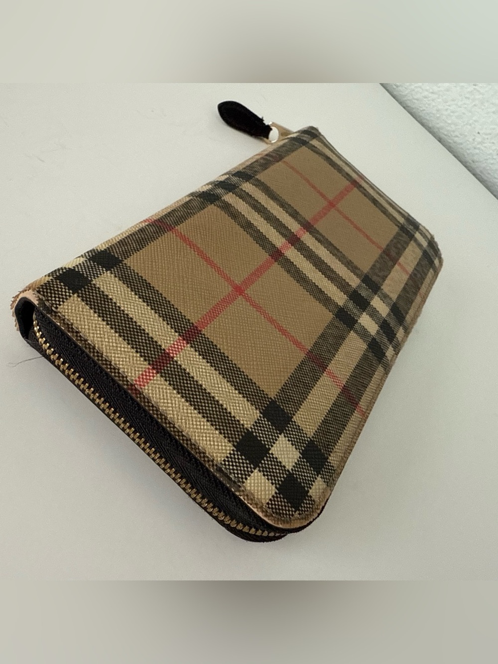 Burberry Nova Check Zip Around Wallet - Picture 7 of 16